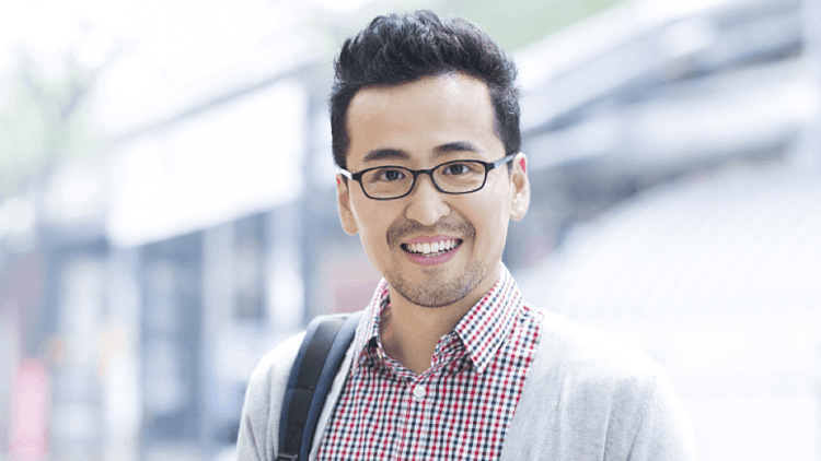 Deepfake face detection sample preview with portrait risk results
